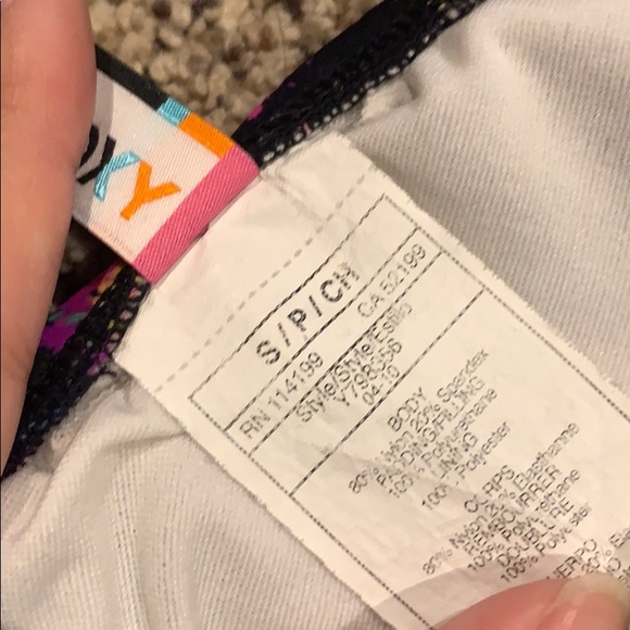 Roxy Swimsuit Top - Picture 3 of 4